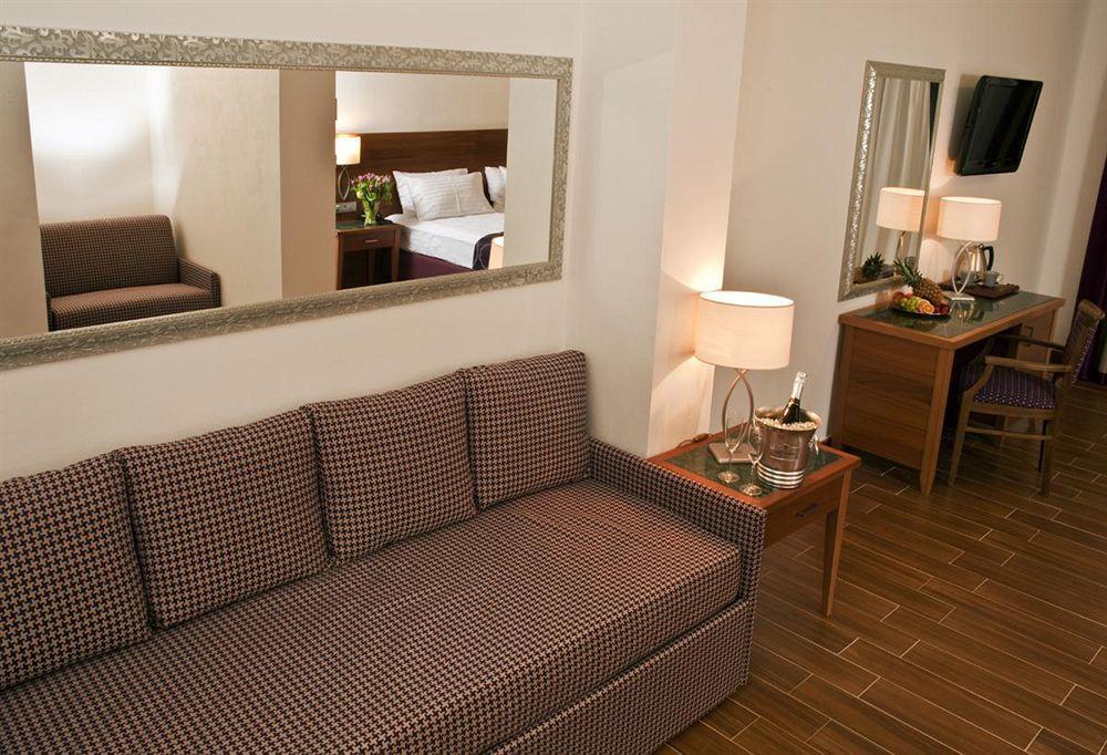 Hotel Galileo Prague Bilik gambar