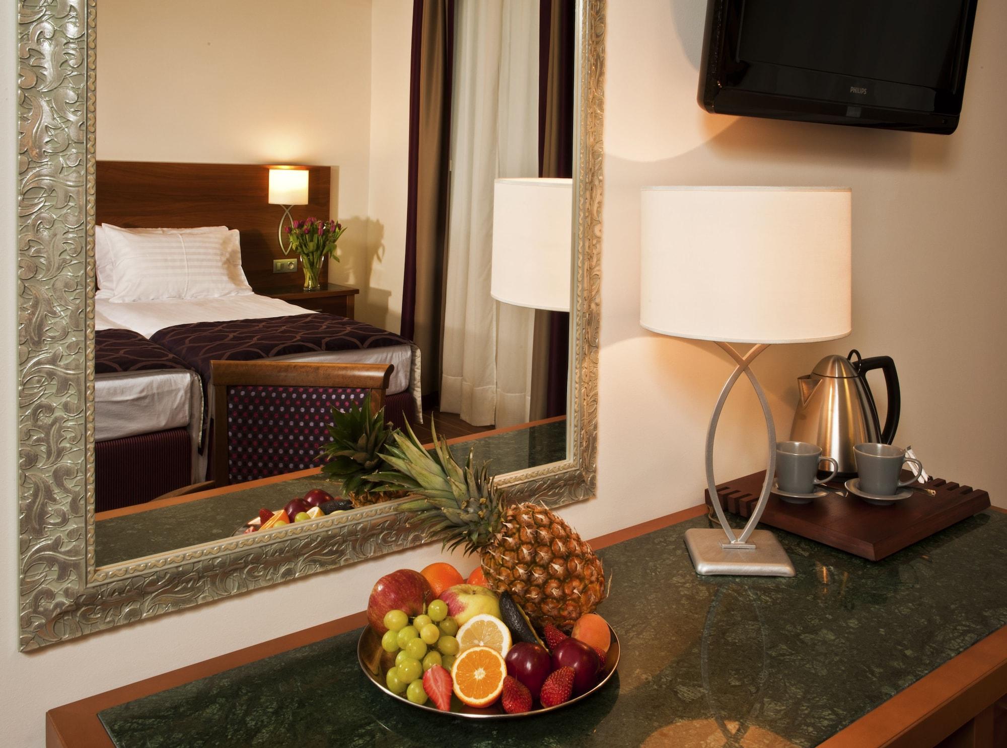Hotel Galileo Prague Bilik gambar