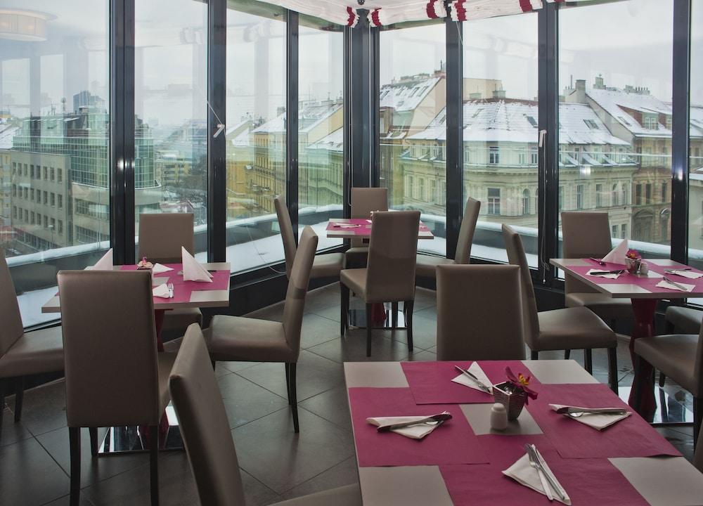 Hotel Galileo Prague Luaran gambar